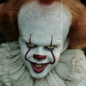 pennywise actor 2016