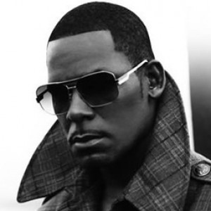 R. Kelly Allegedly Sent Impersonator To Perform For Him - ZergNet