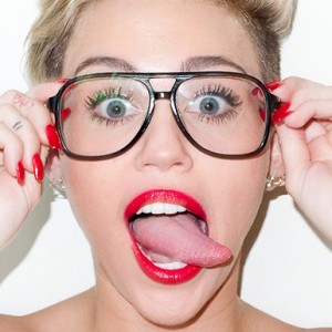 What Did Miley Cyrus Do To Her Face? - ZergNet