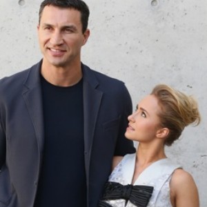 Celeb Couples With Huge Height Differences - ZergNet