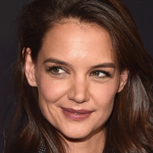 The Real Reason Katie Holmes Won't Go Public With Jamie Foxx - ZergNet