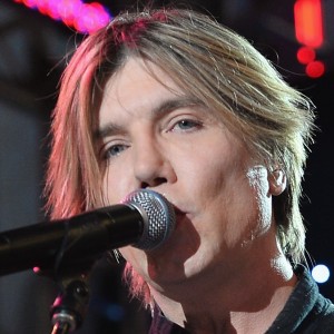 7 Rockers Who Went Completely Broke - ZergNet