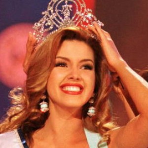 Former Miss Universe's Past Exposed - ZergNet