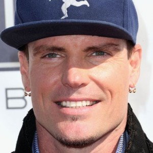 Vanilla Ice's Wife Files For Divorce - ZergNet