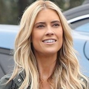 Christina El Moussa Crushes Dreams of a Tarek Reconciliation - ZergNet