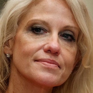 Kellyanne Conway Criticized For Poor Decorum in Oval Office - ZergNet