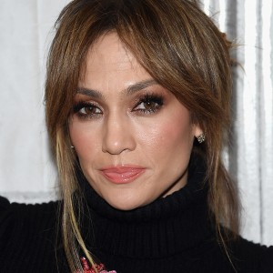 Jennifer Lopez Reveals Her Favorite Onscreen Kiss Zergnet