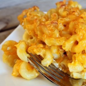 Easiest Ever Baked Macaroni & Cheese - ZergNet