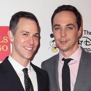 'Big Bang Theory's Jim Parsons Marries Todd Spiewak - ZergNet