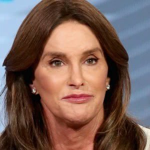 Caitlyn Jenner's Painfully Awkward 'Live' Appearance - ZergNet