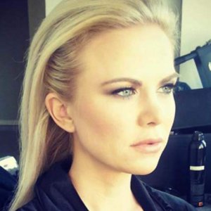 Tiger Woods' Girlfriend Just Wants to Be Left Alone - ZergNet