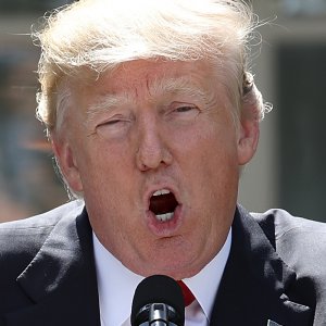 Contractor Charged for Leaking Top Secret Document - ZergNet