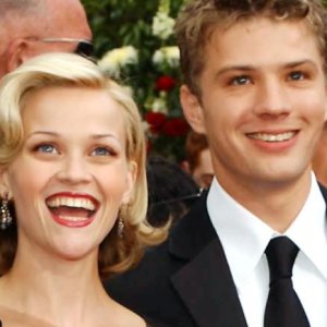 Why Reese Witherspoon & Ryan Phillippe Really Broke Up - ZergNet