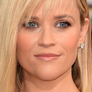 Why Reese Witherspoon's Marriage is a Little Bit Weird - ZergNet