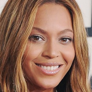 Beyonce Shares First Photo of Twins - ZergNet