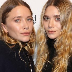 A Look at the Weird Lives of the Olsen Twins - ZergNet
