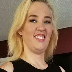 Mama June Reveals Her Super Slim Figure - ZergNet