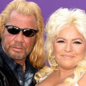 Dog the Bounty Hunter's Wife Has Tumor Removed - ZergNet