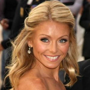 The Kelly Ripa Diet Height Weight And The Lifestyle Changes That Transformed Her - h2csidt