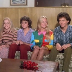 See the Cast From ‘The Brady Bunch Movie’ Today - ZergNet