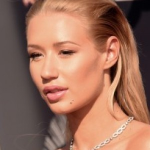 20 Rappers' Surprising Real Names Revealed - ZergNet