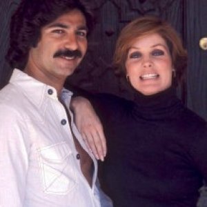 The Scandalous Marriage of Robert and Kris Kardashian - ZergNet