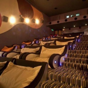The World S Most Comfortable Movie Theater Zergnet