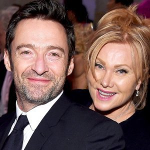Weird Things Everyone Just Ignores About Hugh Jackman's Marriage - ZergNet