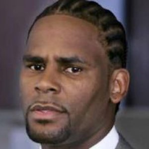 Dark Secrets R. Kelly Tried to Hide - ZergNet