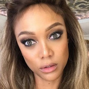 Celebs Who Surprisingly Live Like Regular People - ZergNet