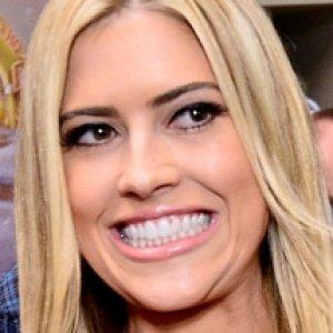 The Truth About Christina El Moussa - ZergNet