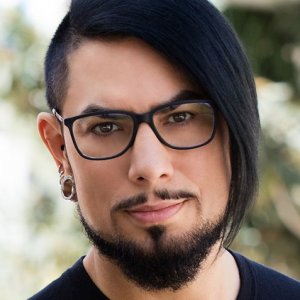 Killer Spent Days 'Tormenting' Dave Navarro's Mom Before Murder - ZergNet