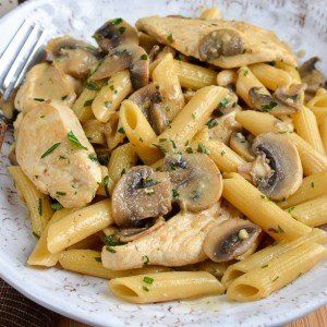 Easy, Creamy Chicken and Mushroom Pasta - ZergNet
