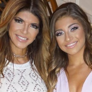 Gia Giudice Narrows Her College Choices and Reveals Her Degree - ZergNet