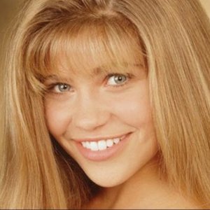 Here's What Happened to Topanga From 'Boy Meets World' - ZergNet