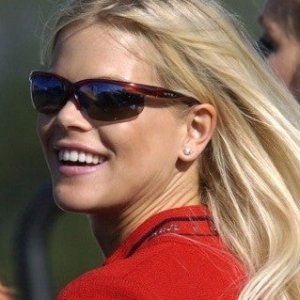 Tiger Woods' Ex Elin Nordegren Expecting with NFL Star - ZergNet