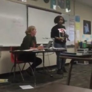 Mom Goes Viral After Confronting Daughter's Bullies at School - ZergNet