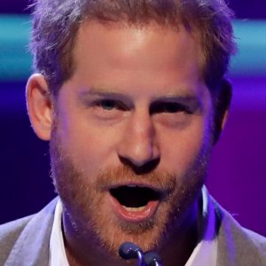 Who Prince Harry Allegedly Confronted Over 'Leaked' Meghan Story - ZergNet