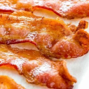 The Biggest Mistake Everyone Makes Cooking Bacon - ZergNet