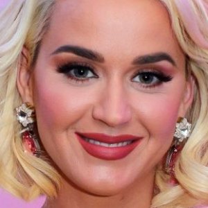 See Katy Perry's Emotional Pregnancy Reveal to Ailing Grandma - ZergNet