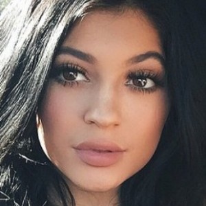 8 Reasons Trying the Kylie Jenner Challenge is Really Stupid - ZergNet