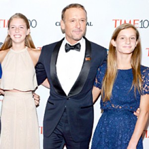Tim McGraw and Faith Hill's Daughters Are All Grown Up - ZergNet