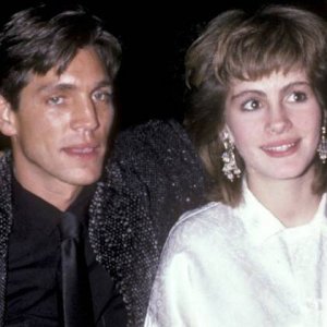 The Eye-Opening Truth About Julia Roberts' Big Brother - ZergNet