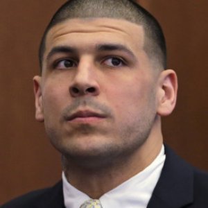 The Saucy Relationship Aaron Hernandez Had with His Former QB - ZergNet