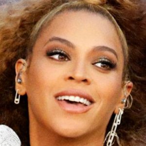 Beyonce's Staggering Net Worth Is Turning Heads - ZergNet