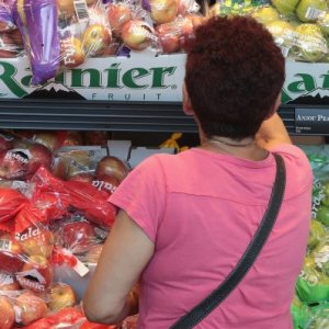 How Aldi Keeps Their Prices Low - ZergNet