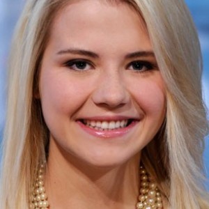 Elizabeth Smart Is A New Mother - ZergNet