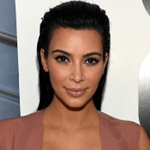 Kim Kardashian's Dress Catches on Fire - ZergNet