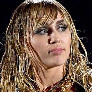 Miley Cyrus' Dirty Laundry Finally Revealed - ZergNet