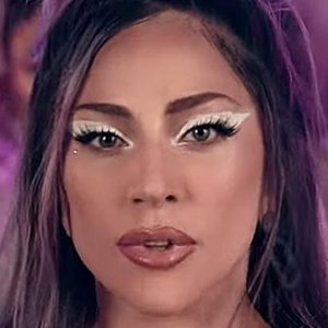 The Full List of All the 2020 VMA Award Winners - ZergNet